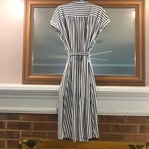 Old Navy Striped Short Sleeve Dress